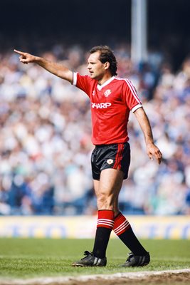 Ray Wilkins Manchester United v Everton Goodison Park 1984