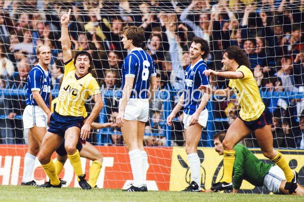 Brian Talbot Arsenal v Leicester City Filbert Street 1984