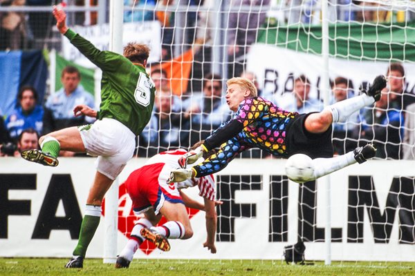 Peter Schmeichel Denmarkv Ireland Landsdowne Road 1993