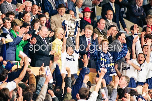 FA Cup Images | Football Posters | Gary Mabbutt