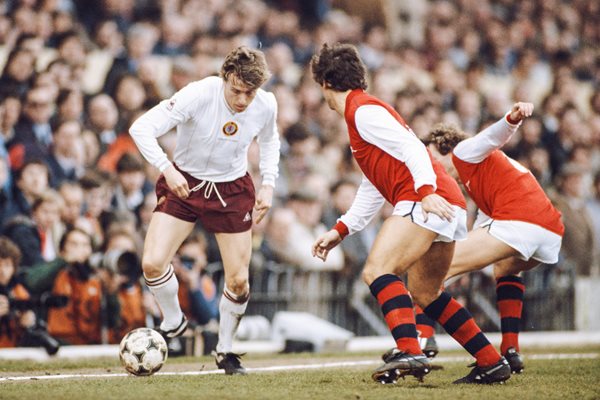 Tony Morley Aston Villa v Rix & Sansom Arsenal Highbury 1983
