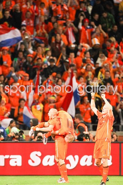 Dutch players and fans celebrate
