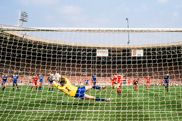 Dave Beasant FA Cup Final Wimbledon v Liverpool 1988 