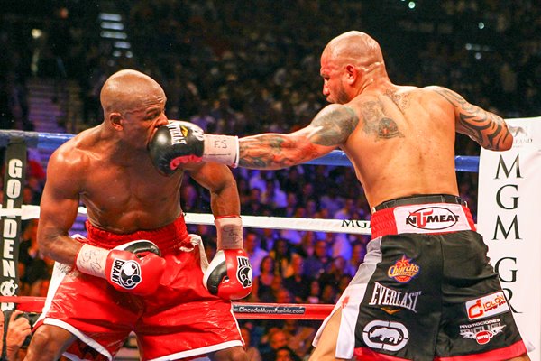 Miguel Cotto jab v Floyd Mayweather Jr. 2012