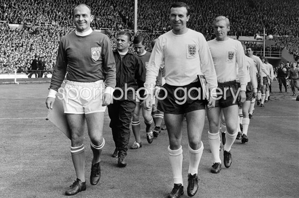 Jimmy Armfield & Alfredo Di Stefano England v Rest of World