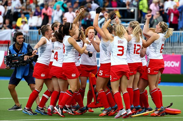 England celebrate Commonwealth Games Hockey 2014