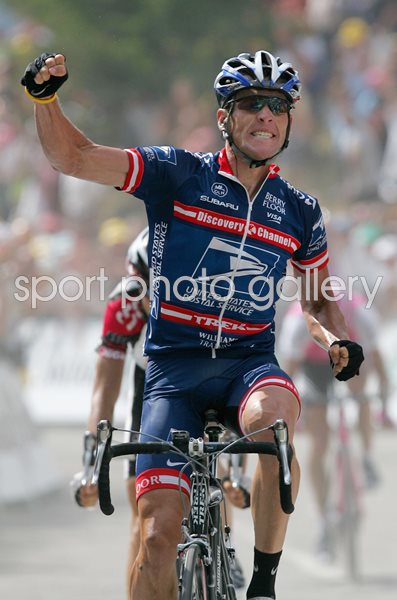 Lance Armstrong USA wins Stage 15 Tour De France 2004