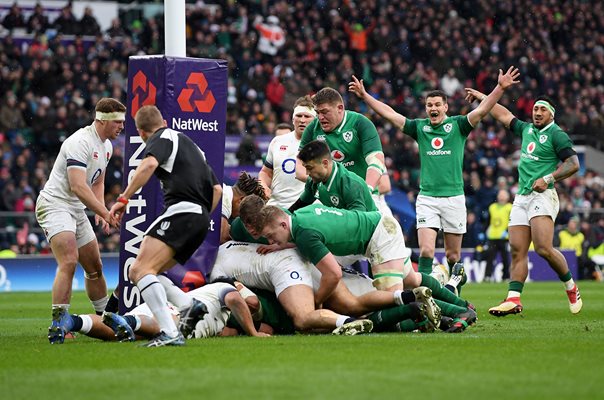 CJ Stander Ireland scores v England 6 Nations Twickenham 2018