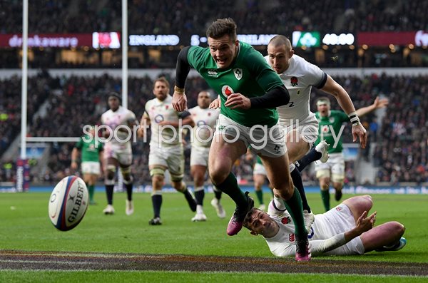 Jacob Stockdale Ireland scores v England 6 Nations Twickenham 2018