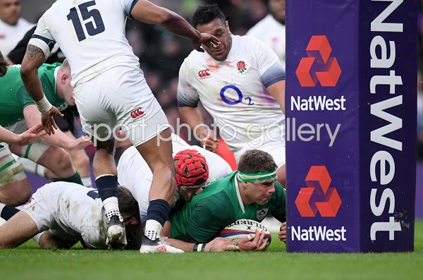 CJ Stander Ireland scores v England 6 Nations Twickenham 2018