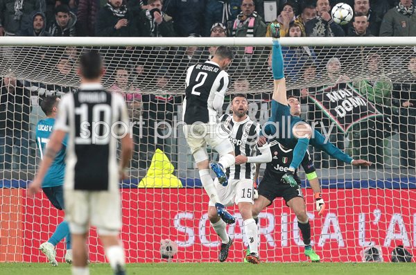 Cristiano Ronaldo Real Madrid Overhead Kick Champions League 2018