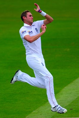 Stuart Broad England bowls Lord's 2012