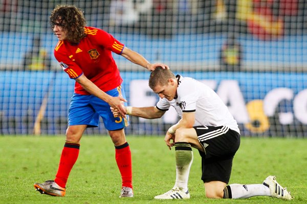 2010 World Cup - Puyol consoles Schweinsteiger