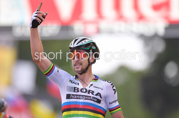 Peter Sagan World Champion wins Stage 3 Tour 2017