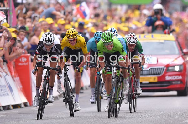 Froome, Bardet, Barguil & Uran Sprint Stage 9 Tour 2017