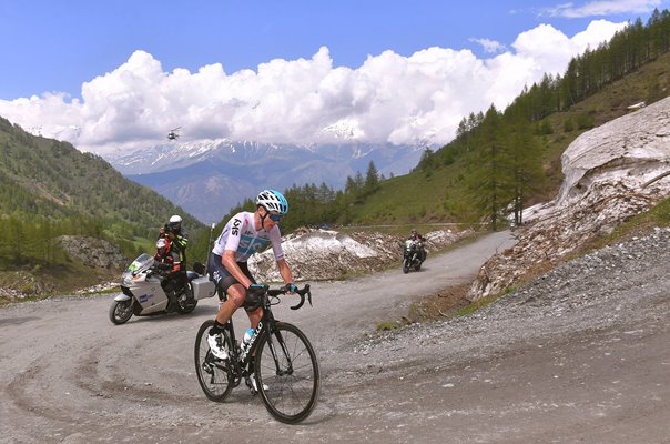 Chris Froome masters Colle Delle Finestre Giro Stage 19 2018