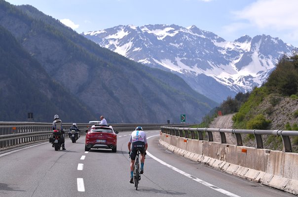Chris Froome Descent Giro Stage 19 2018