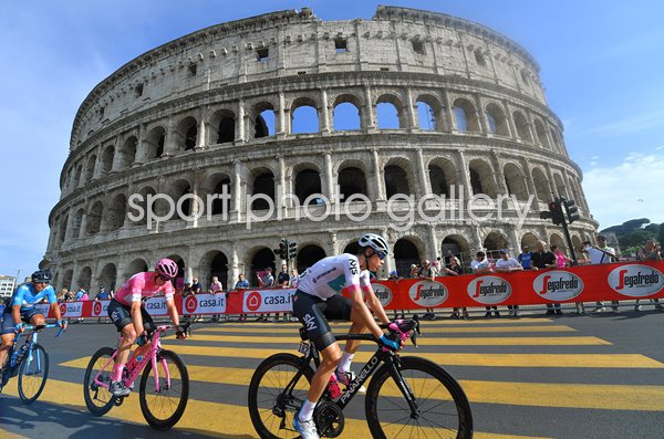 Chris Froome Great Britain Colesseum Rome Giro 2018