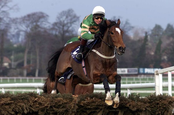 Charlie Swan & Istabraq Europe Champion Hurdle Leopardstown 2001