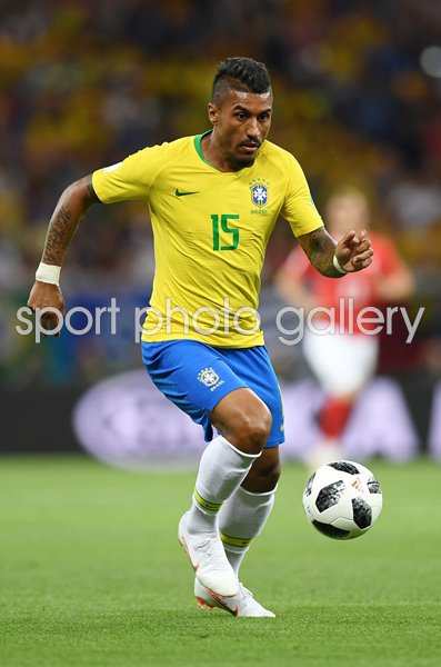 Paulinho Brazil v Switzerland World Cup 2018