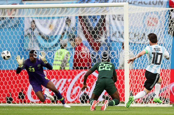 Lionel Messi Argentina scores v Nigeria World Cup 2018