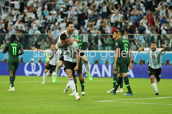 Marcos Rojo & Lionel Messi celebrate Argentina v Nigeria World Cup 2018