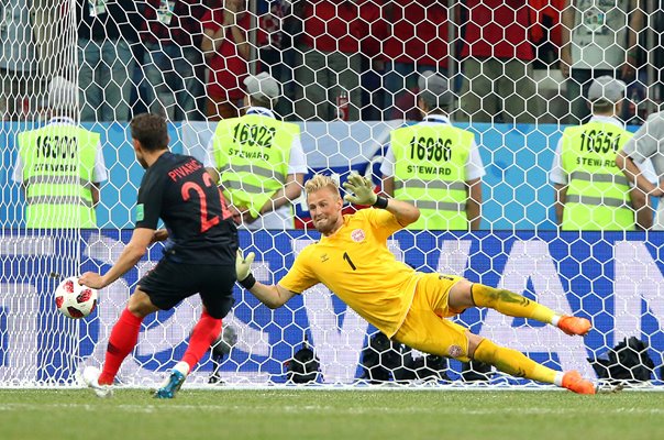 Kasper Schmeichel Denmark save v Croatia Last 16 World Cup 2018
