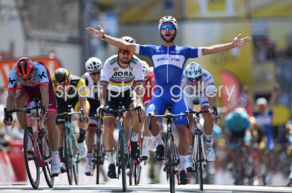 Fernando Gaviria Colombia wins Stage 1 Tour de France 2018