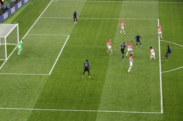 Paul Pogba France scores v Croatia World Cup Final 2018