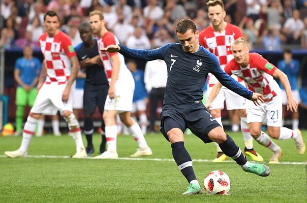 Antoine Griezmann France scores v Croatia World Cup Final 2018