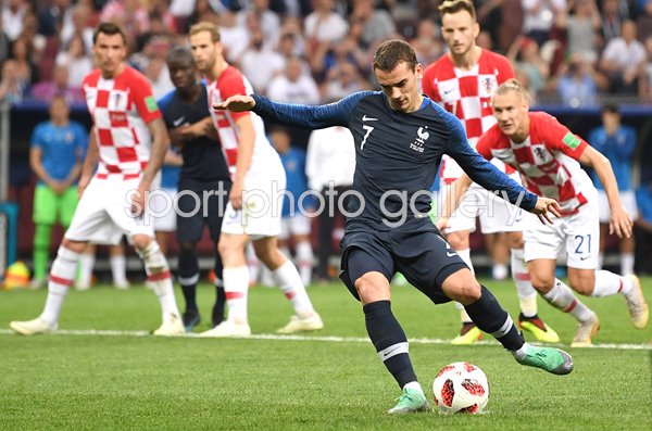 Antoine Griezmann France scores v Croatia World Cup Final 2018