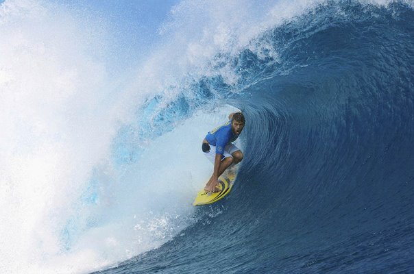 Luke Egan Billabong Pro Teahupoo Tahiti 2002