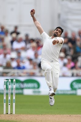 Jasprit Bumrah India bowls v England Trent Bridge 2018