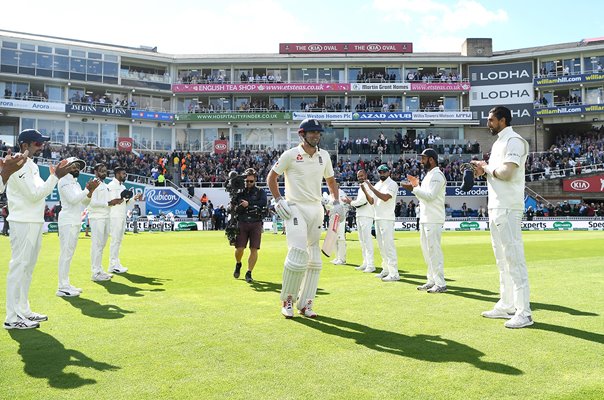 Alastair Cook Guard of Honour England v India Oval 2018