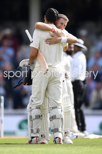 Joe Root & Alastair Cook England The Oval 2018