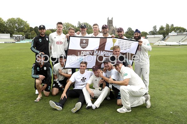 Surrey team Specsavers County Champions 2018