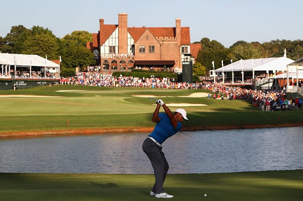 Tiger Woods TOUR Championship 18th Hole East Lake 2018