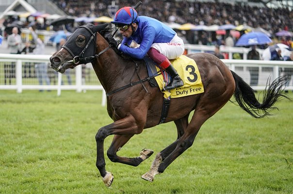 Frankie Dettori riding Kessaar Newbury Races 2018