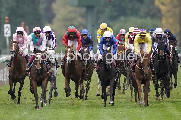 Frankie Dettori & Enable win Prix de l'Arc de Triomphe 2018