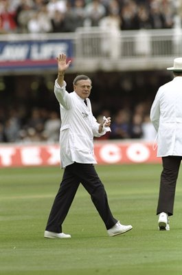 Dickie Bird legendary umpire retires Lords 1996