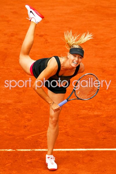 Maria Sharapova serves French Open 2012