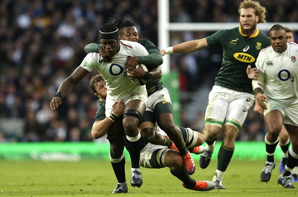 Maro Itoje England charge v South Africa Twickenham 2018