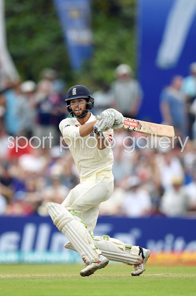 Sri Lanka v England: First Test - Day One