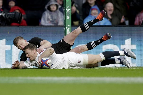 Chris Ashton England scores v New Zealand Twickenham 2018