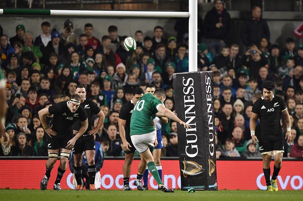 Johnny Sexton Ireland penalty v New Zealand Dublin 2018