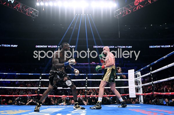 Deontay Wilder v Tyson Fury Los Angeles California 2018