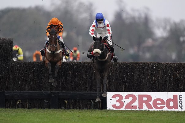 Clan des Obeaux & Thistlecrack King George Kempton 2018