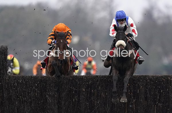 Clan des Obeaux v Thistlecrack King George Kempton 2018