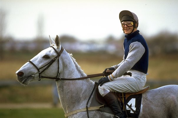 Richard Dunwoody & Desert Orchid Cheltenham 1990