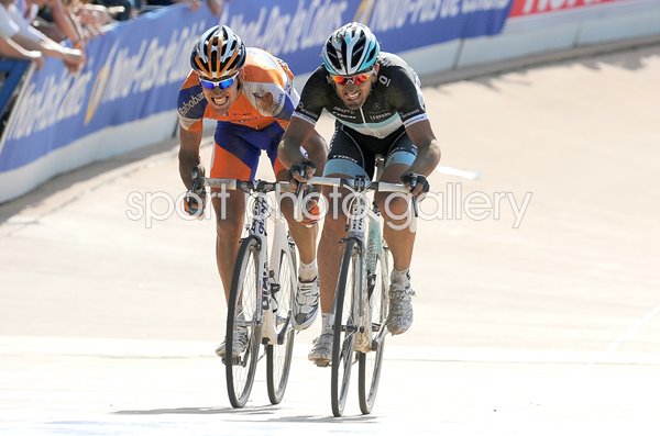 Fabian Cancellara Switzerland Paris Roubaix Finish 2011